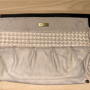 Miche classic Connie shell. This basic beige is anything but.